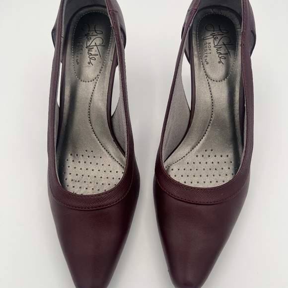 LifeStride Kimberly Soft System Burgundy Cut-Out Pumps Size 7M – Comfort Dress - Picture 1 of 12